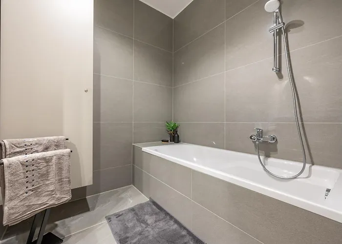 With Balcony @ Downtown Boedapest