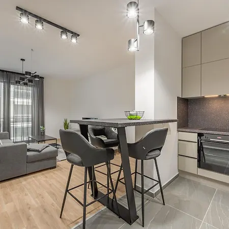 With Balcony @ Downtown Budapeszt